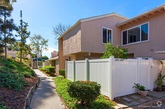 Building Photo - 1385 Evergreen Dr
