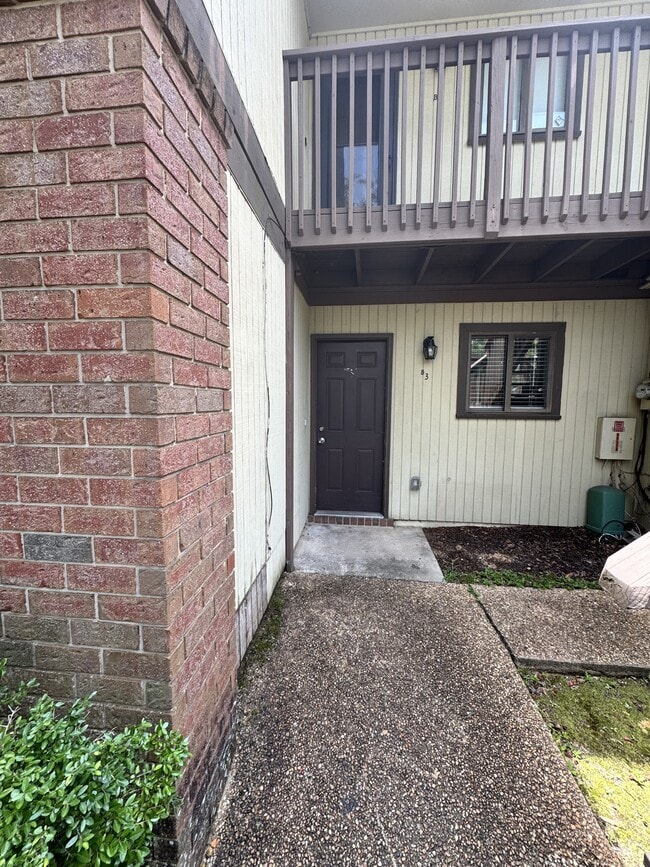 Primary Photo - 216 Dixie Dr
