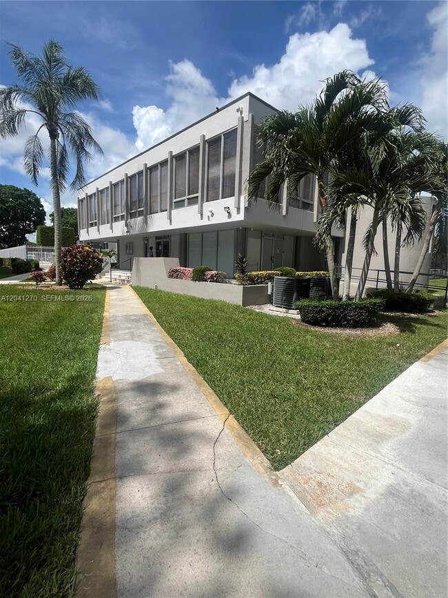 Building Photo - 14170 SW 84th St