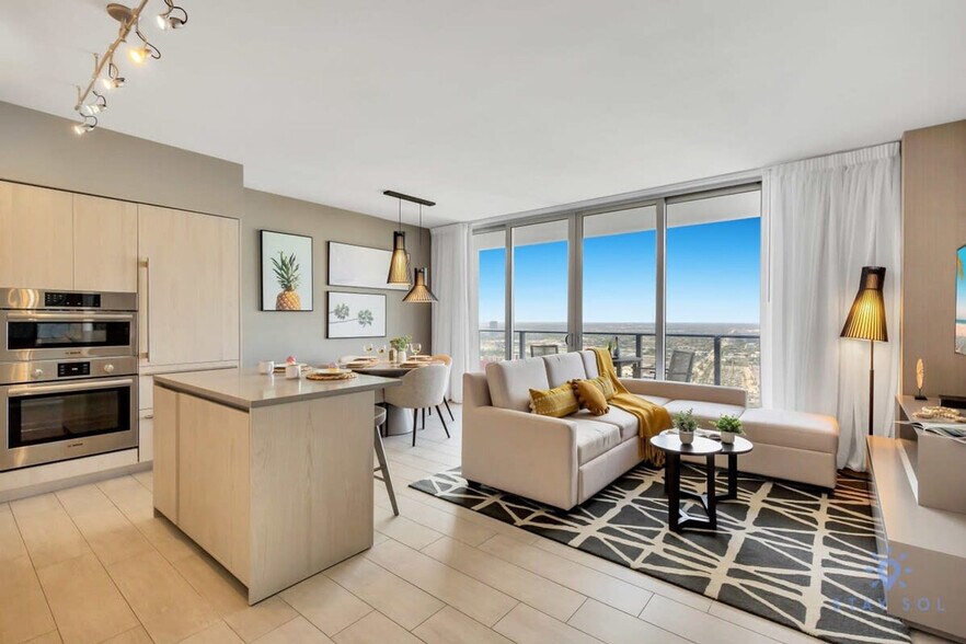 Building Photo - 4010 S Ocean Dr