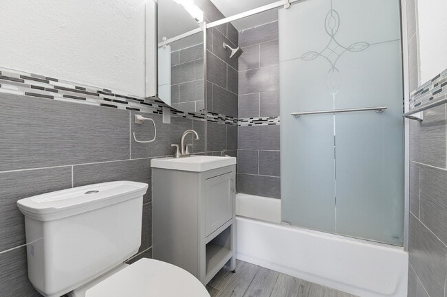 Building Photo - $2,030.95 - 3 Bedrooms, 1 Bathroom, Single Family Home in Aurora with fenced Yard!