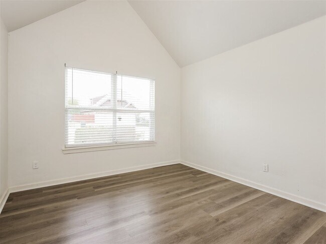 Building Photo - 1501 Tahoe Ln