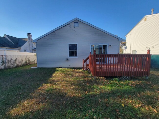 Building Photo - 62 Seabreeze Way