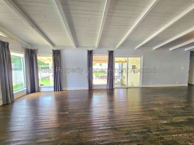 Building Photo - 5019 S Joplin Ave