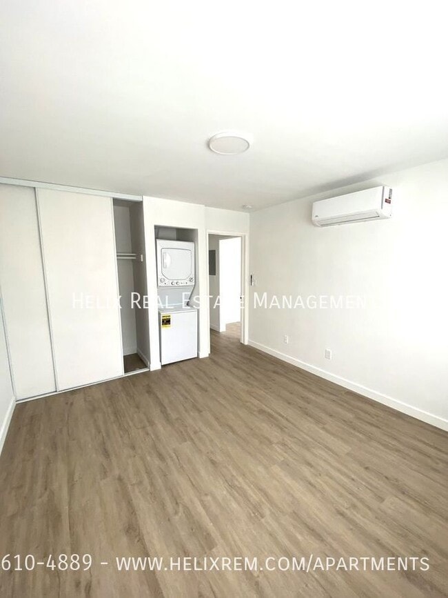 Building Photo - 1313 Huntington Dr