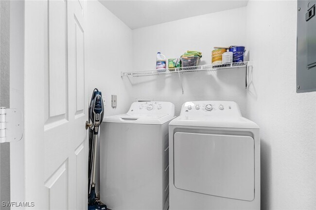 Building Photo - 20261 Estero Gardens Cir