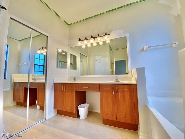 Building Photo - 7472 Bristol Cir