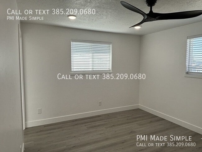 Building Photo - Renovated Duplex on a Quiet Cul-de-sac