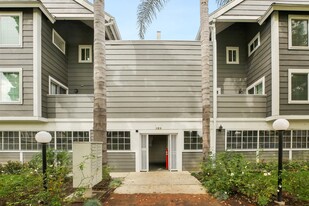 Building Photo - 129 S Olive St