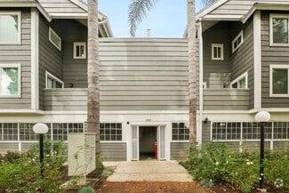 Building Photo - 129 S Olive St
