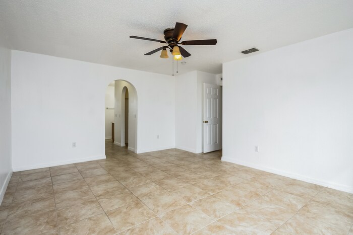 Building Photo - 508 Mallard Ct