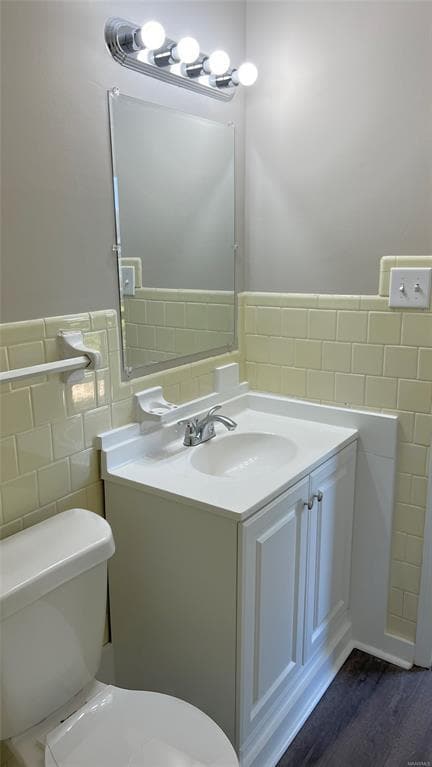 Building Photo - 418 Stroll Dr