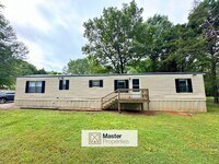 Building Photo - 120 Piedmont Golf Course Rd