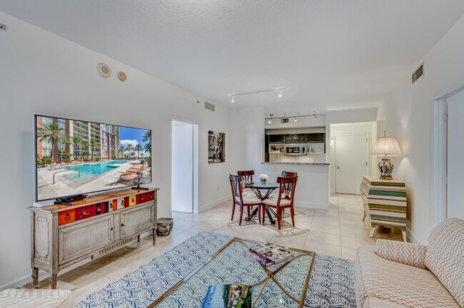 Building Photo - 550 Okeechobee Blvd