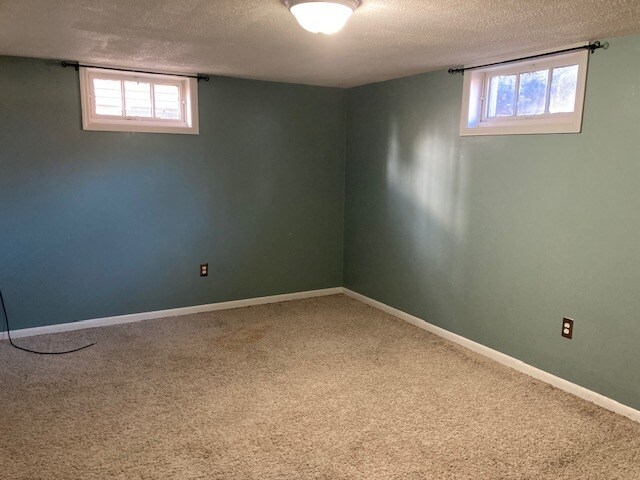 Building Photo - 2203 W Division St