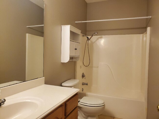 Building Photo - 183 Melody Ln