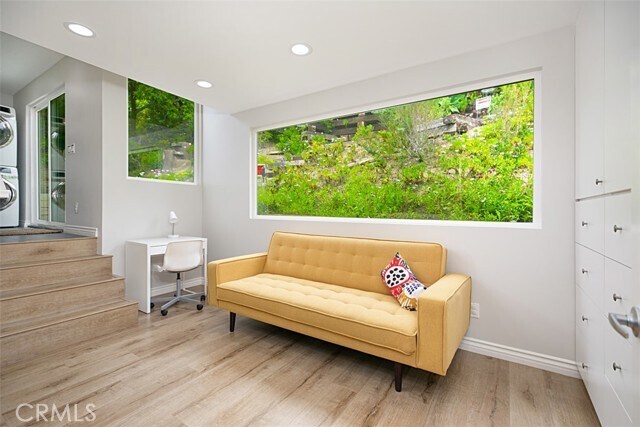 Building Photo - 967 Oriole Dr