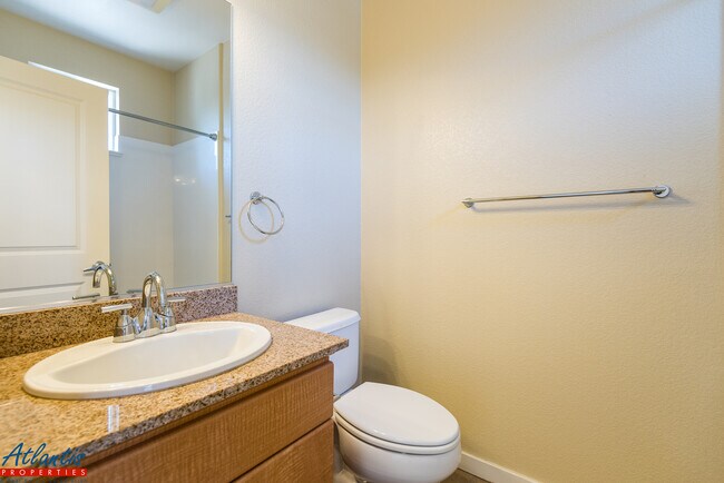 Building Photo - Japantown Townhouse | Stainless Steel Appliances | Central A/C