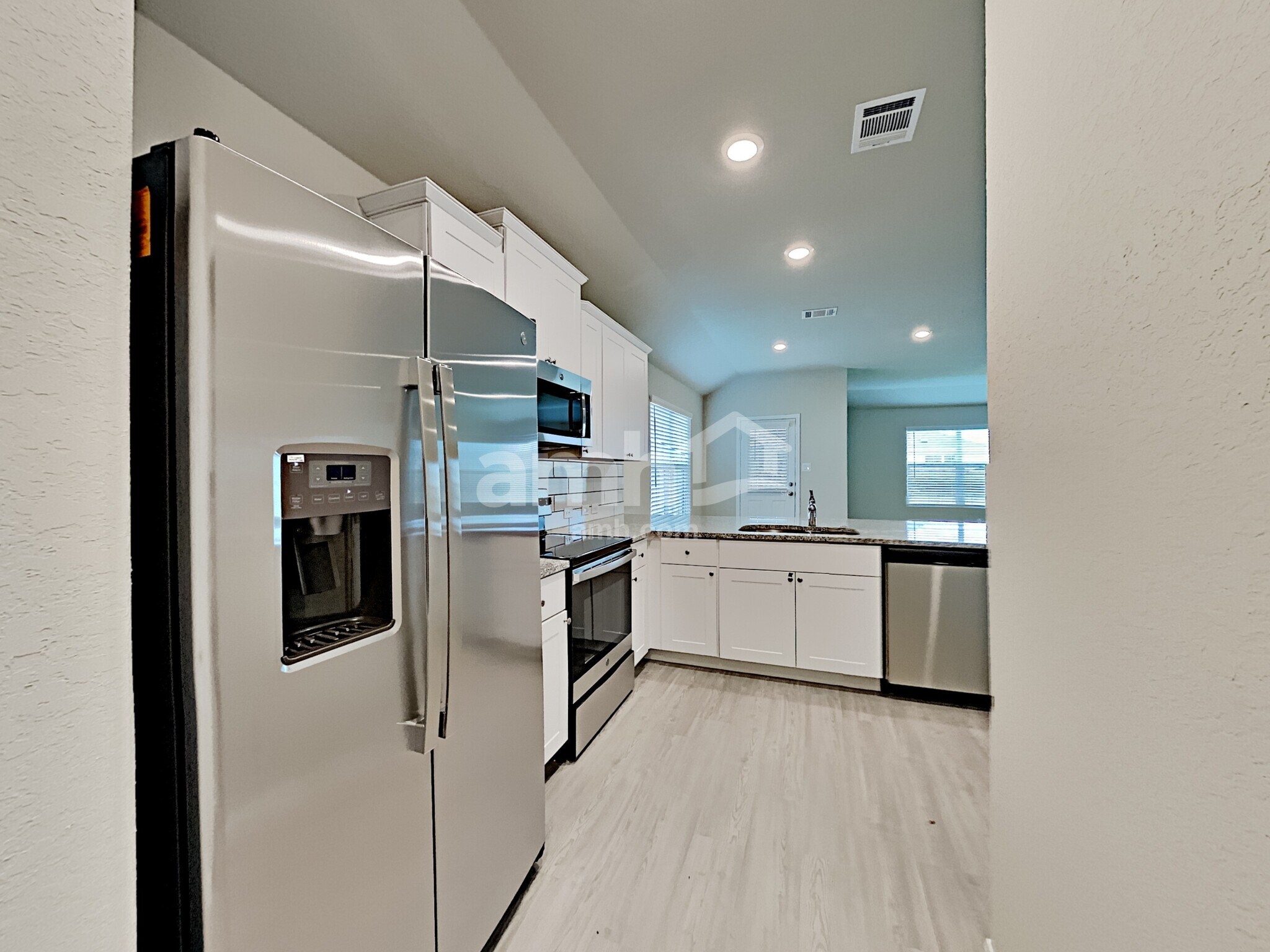 Building Photo - 2713 Iberia Ct