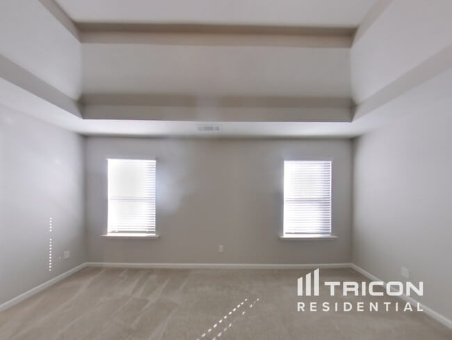 Building Photo - 270 Orchard Ln