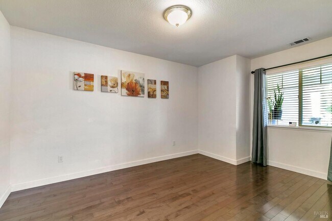 Building Photo - 3257 Vista Del Lago Way