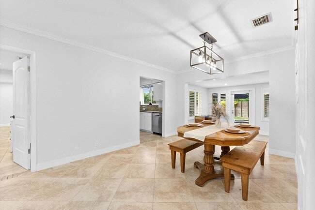 Building Photo - 1257 NW 5th St