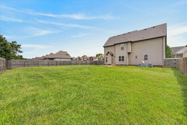Building Photo - 3710 Windhaven Ct