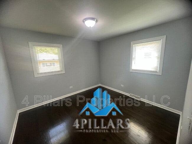 Building Photo - 6639 Carolina Ave