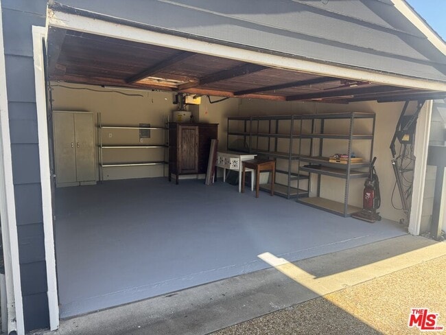 Building Photo - 8176 La Jolla Shores Dr