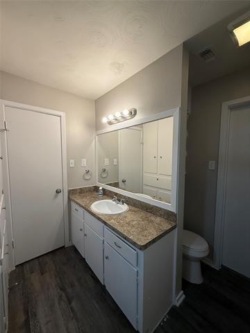 Building Photo - 10025 Neosho Dr