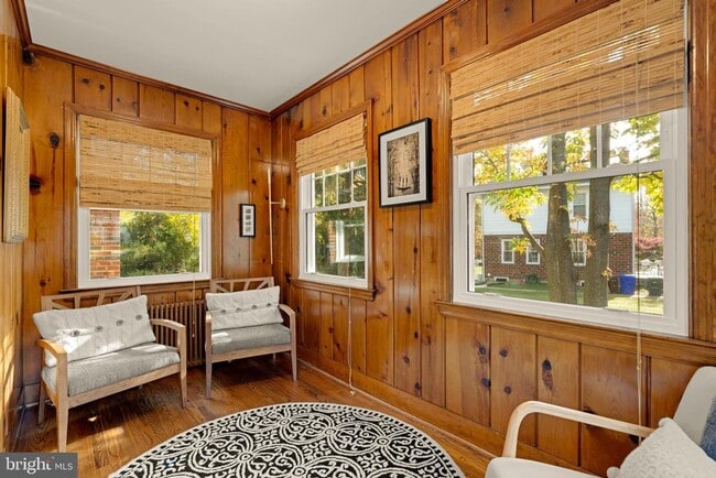 Building Photo - 6403 40th Ave