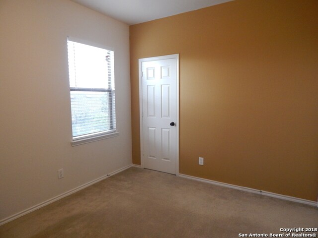 Building Photo - 1302 Nicholas Manor