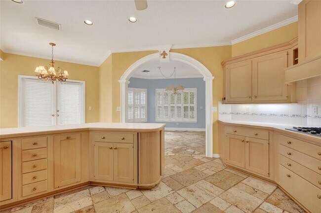 Building Photo - 618 High Point Dr