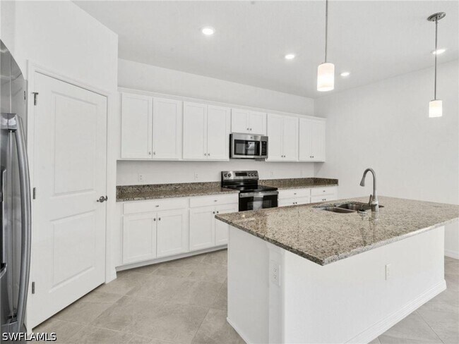 Building Photo - 14996 Palamos Cir
