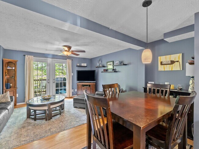 Building Photo - 1636 Fieldthorn Dr