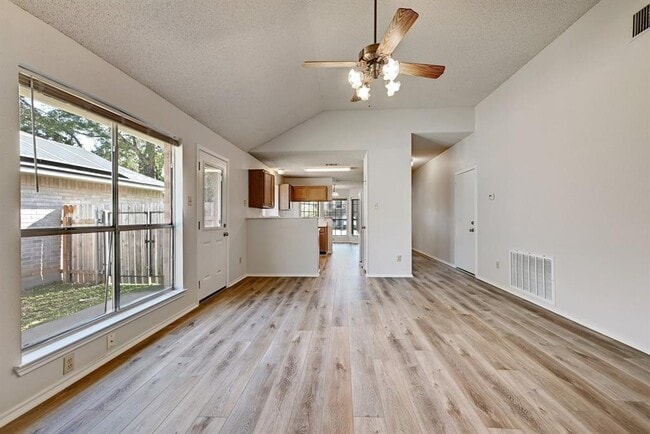 Building Photo - 4608 Castleman Dr