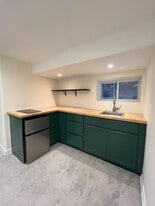 Building Photo - 3424 N Hamlin Ave