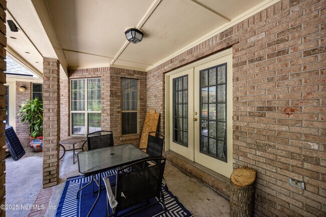 Building Photo - 2388 Halperns Way