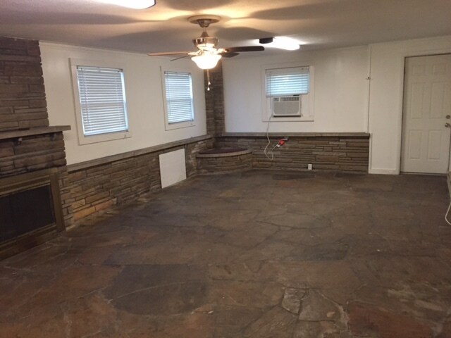 Building Photo - 1480 Meads Rd