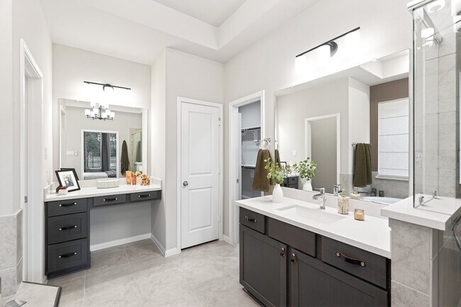 Building Photo - 21967 Gateway Arch Dr