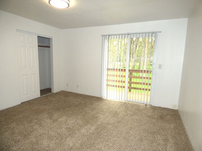 Building Photo - Lancaster Townhomes