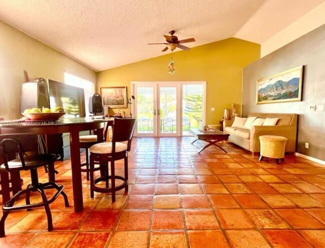 Building Photo - 2957 Myrtle Oak Cir