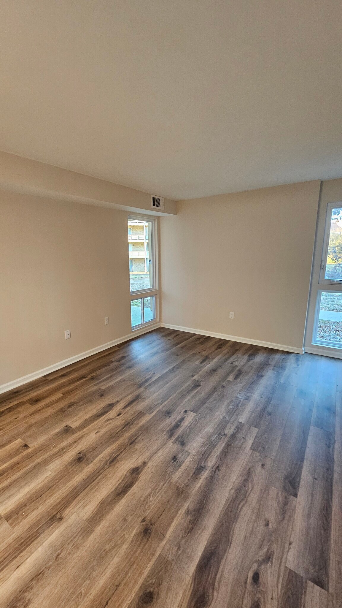 Building Photo - 7266 Donnell Pl