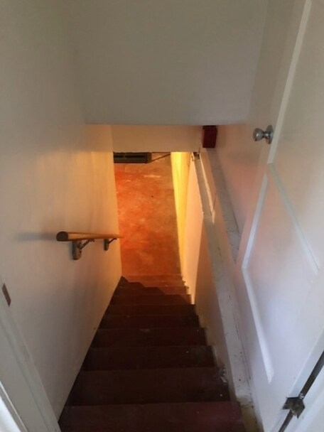 Building Photo - 40 E 300 N