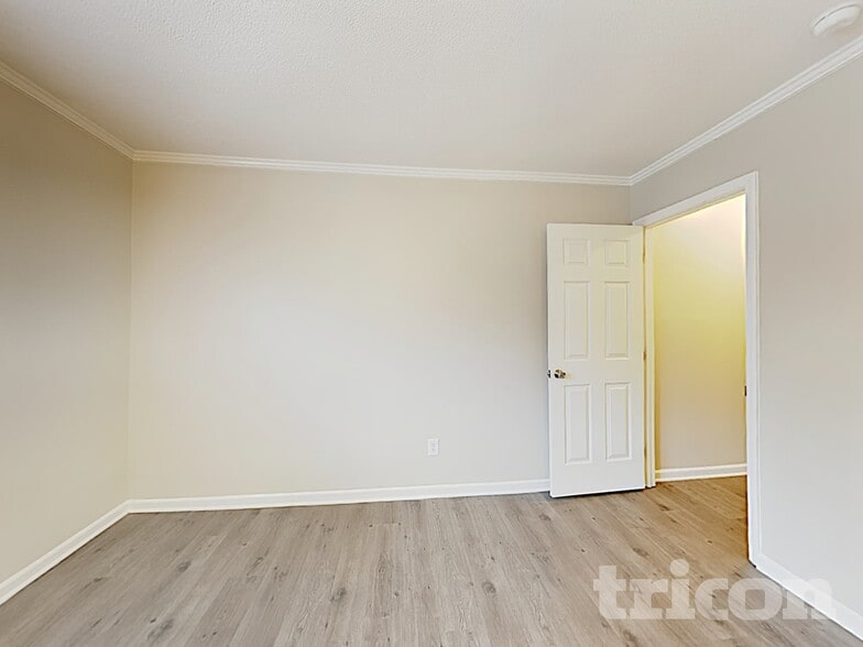Building Photo - 605 Colorado Ct