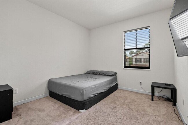 Building Photo - 6021 Night Heron Ct