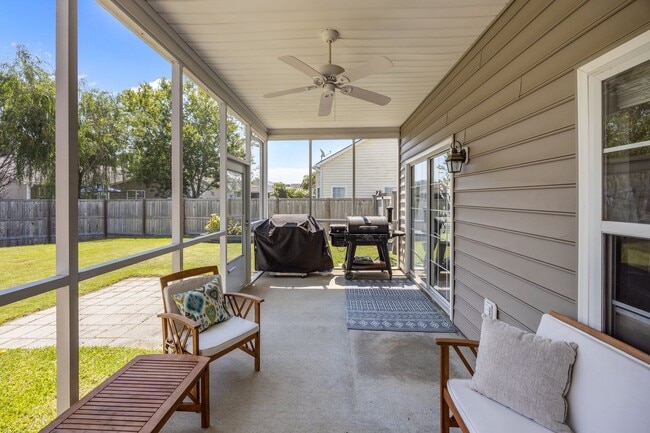 Building Photo - Beautiful 4-Bedroom Home in Desirable Tanner Plantation