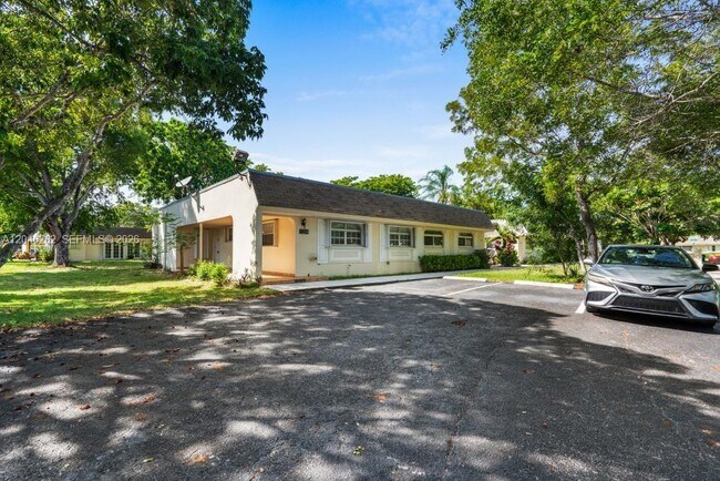 Building Photo - 17244 SW 112th Pl