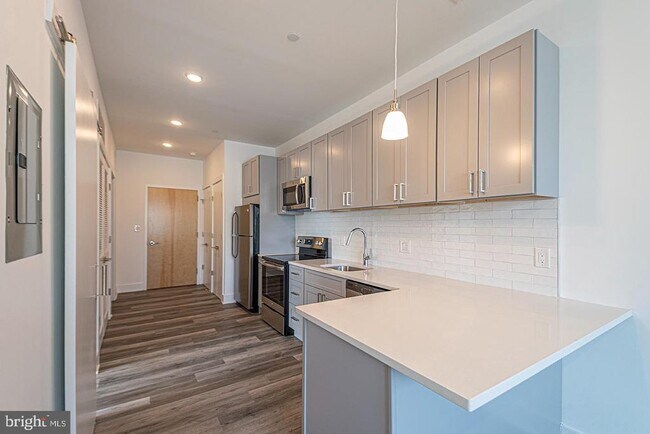 Building Photo - 1245 Ridge Ave