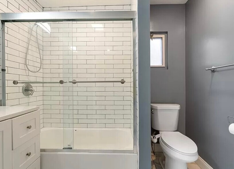 Building Photo - 2031 Chalfant St